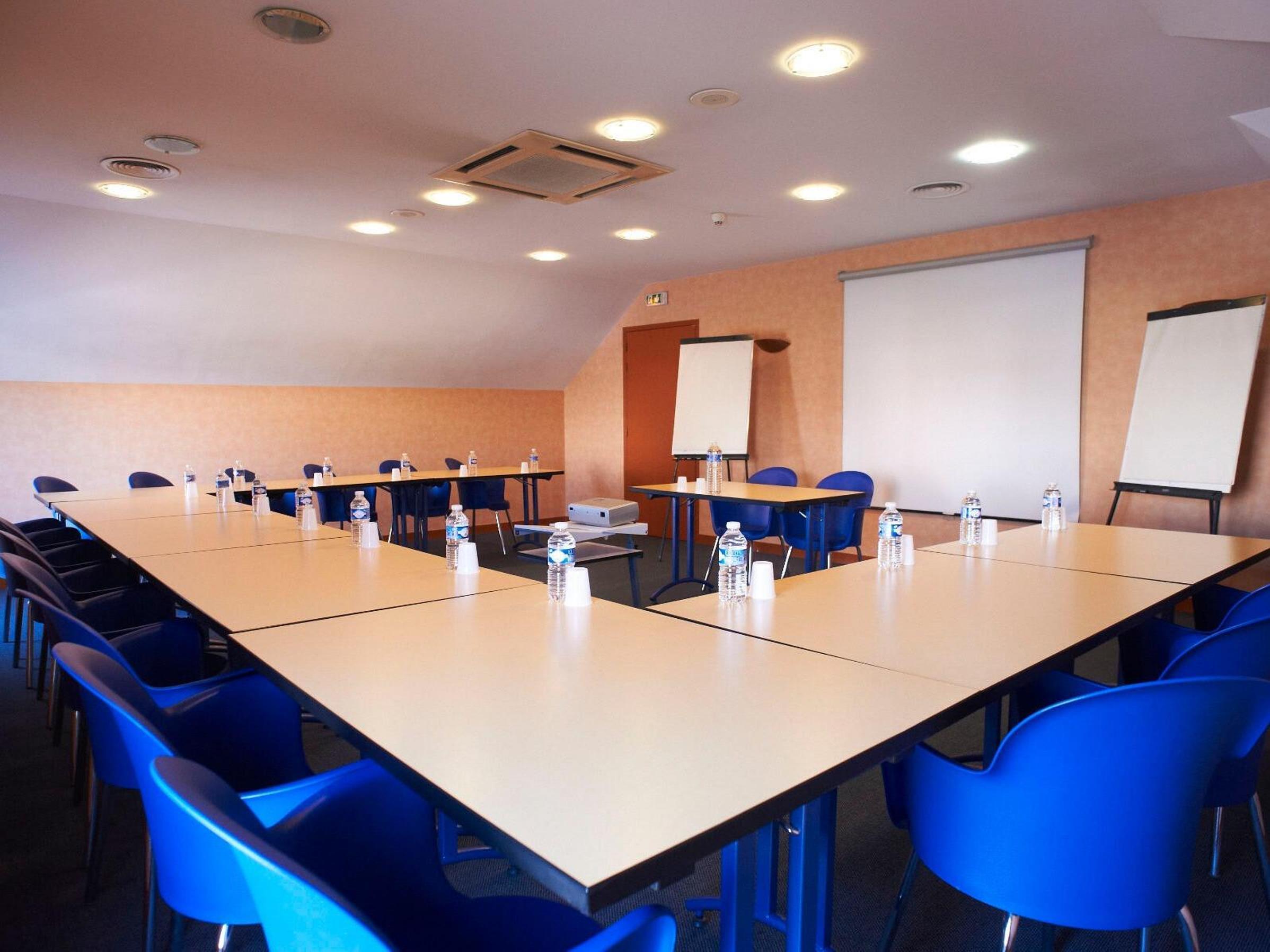 Logis Hotel Angers Sud מראה חיצוני תמונה