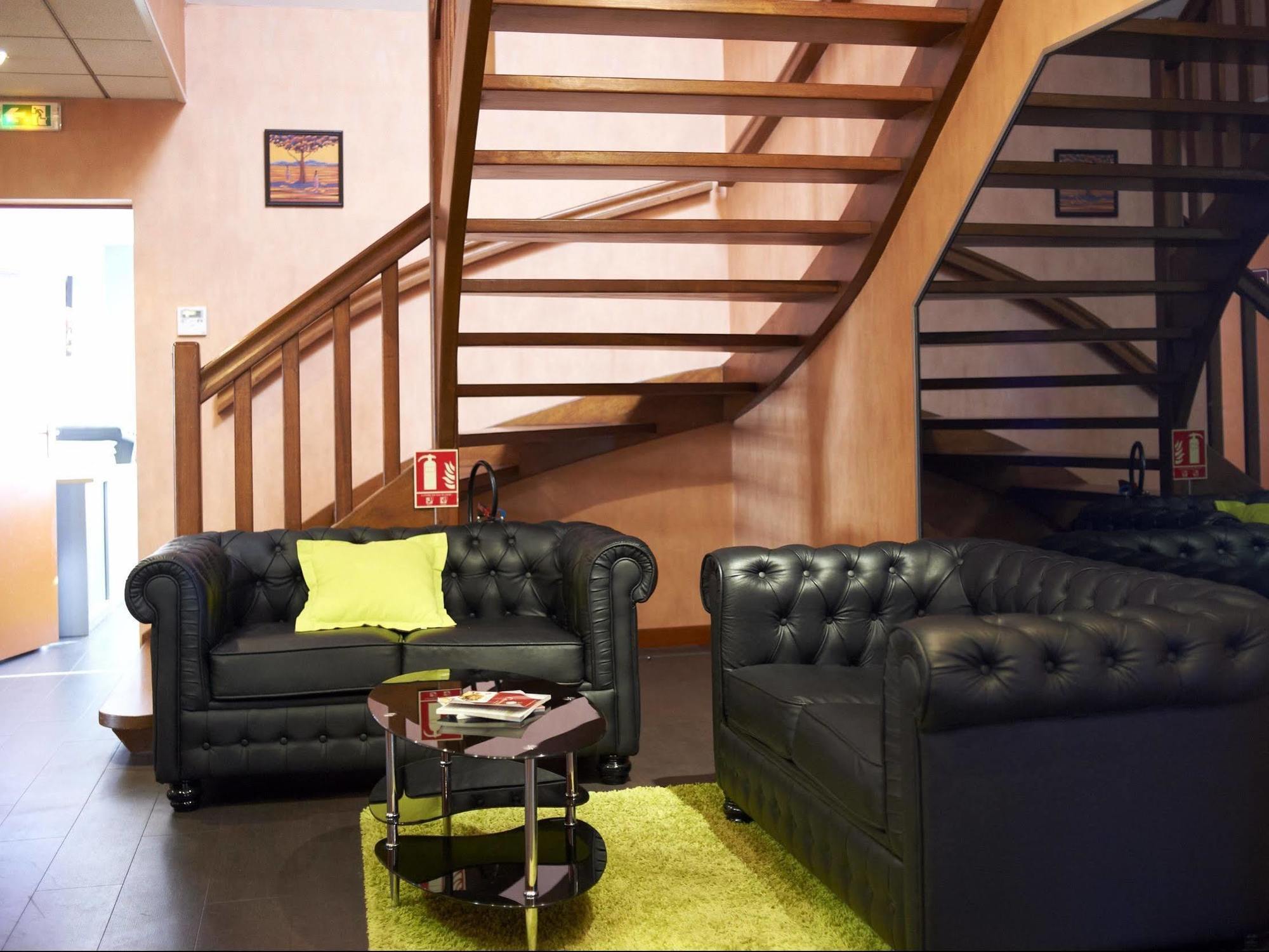 Logis Hotel Angers Sud מראה חיצוני תמונה
